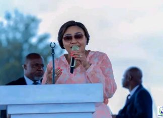 LUALABA : Denise NYAKERU à KOLWEZI, les élèves sensibilisés sur la bourse EXCELLENTIA