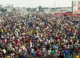 Kinshasa/Marche anti-Malonda: Jean-Pierre Bemba accueilli par une immense foule