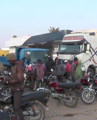 LA HAUSSE DU PRIX A LA POMPE DUE A LA GRÉVE DES PÉTROLIERS