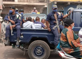 Kinshasa: Contrôle du port obligatoire des masques, la police à l’œuvre