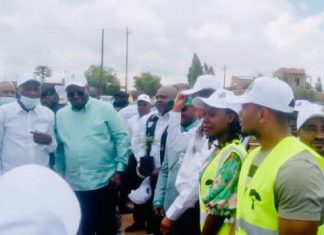 Lualaba: Le Gouverneur de province lance la campagne de plantation des arbres