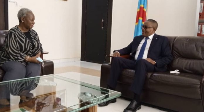 Sud-Kivu, NYAMONA : Bintou Keita, reçu par Théo Ngwabidje, Gouverneur de province